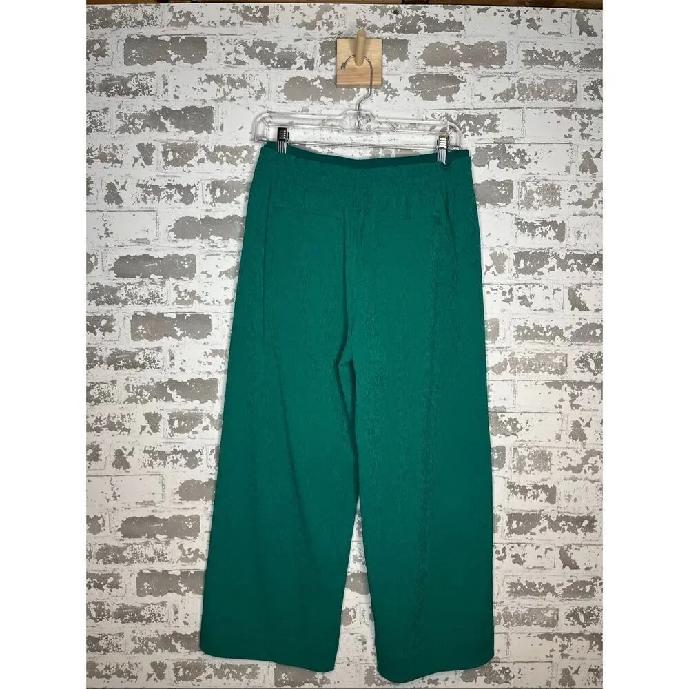 Athleta | women green wide leg cropped pants